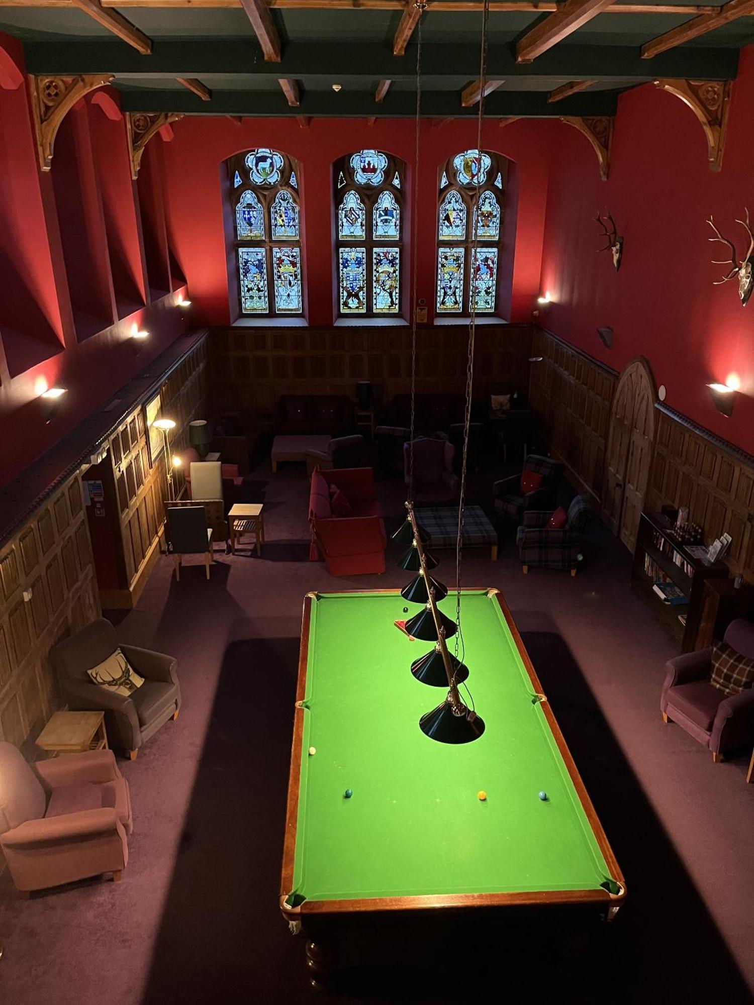 The Classrooms, Loch Ness Abbey - 142M2 Lifestyle & Heritage Apartment - Pool & Spa - The Highland Club - Resort On Lake Shores Fort Augustus Exterior foto